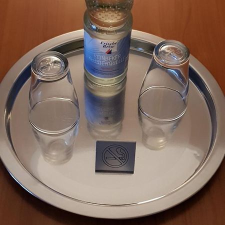Airport Hotel One Aparthotel Sylt Zewnętrze zdjęcie
