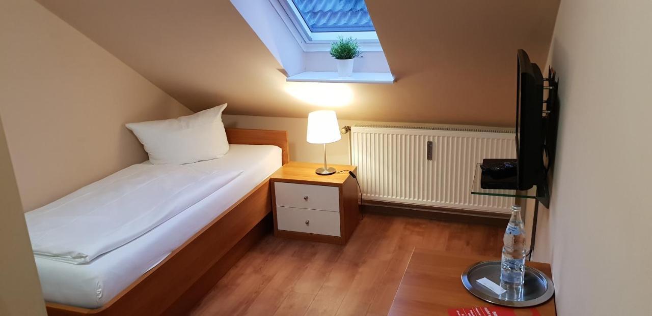 Airport Hotel One Aparthotel Sylt Zewnętrze zdjęcie