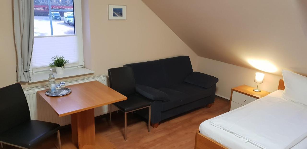 Airport Hotel One Aparthotel Sylt Zewnętrze zdjęcie