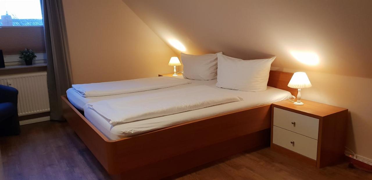 Airport Hotel One Aparthotel Sylt Zewnętrze zdjęcie