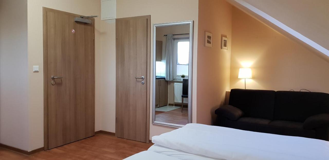 Airport Hotel One Aparthotel Sylt Zewnętrze zdjęcie