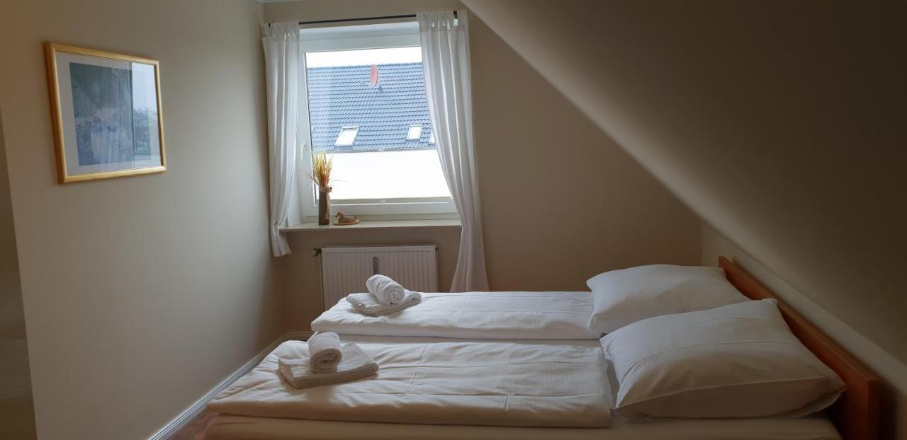 Airport Hotel One Aparthotel Sylt Zewnętrze zdjęcie