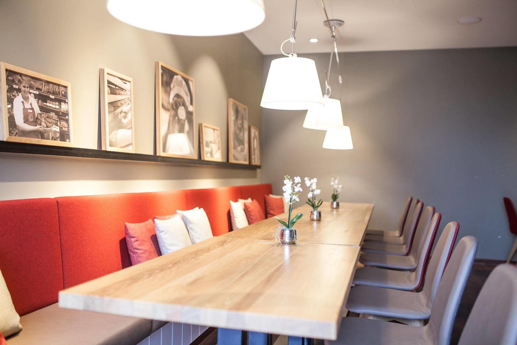 Airport Hotel One Aparthotel Sylt Zewnętrze zdjęcie
